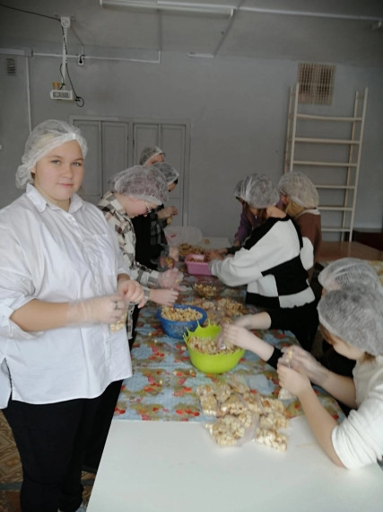 "Первые" в деле.